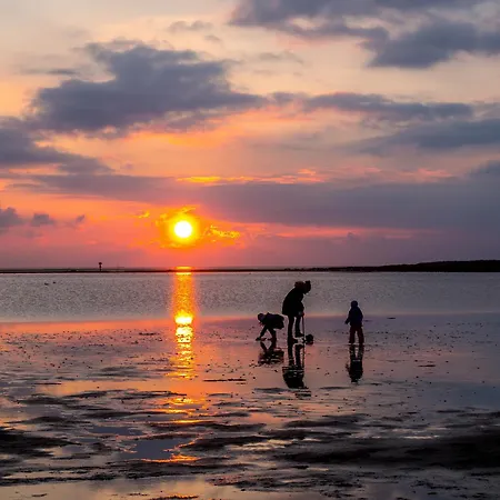 Holiday home Knechtsand 15 Dorumer Neufeld